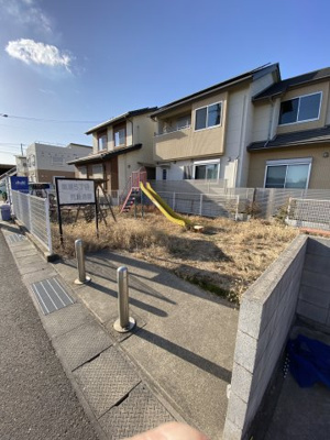 【周辺】 | 築港一戸建 | すぐ南隣は公園になっています