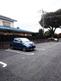 【駐車場】