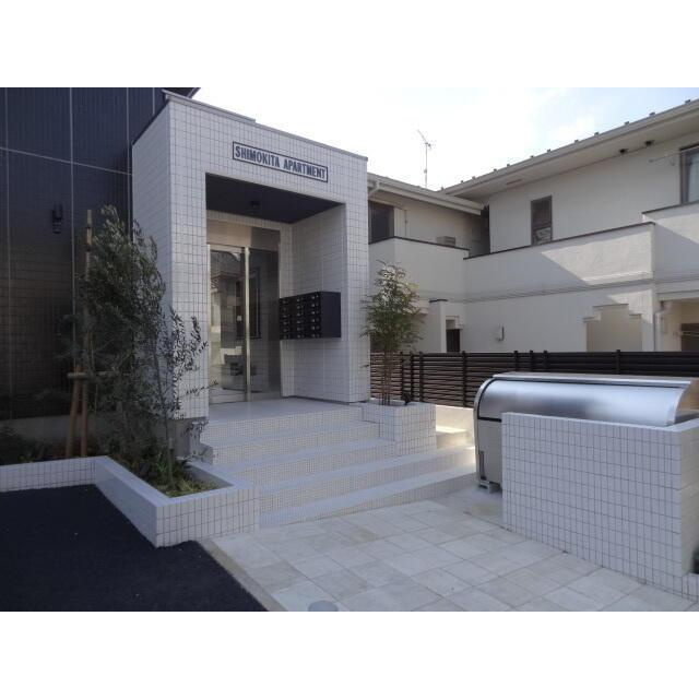 SHIMOKITA　APARTMENTのエントランス| 