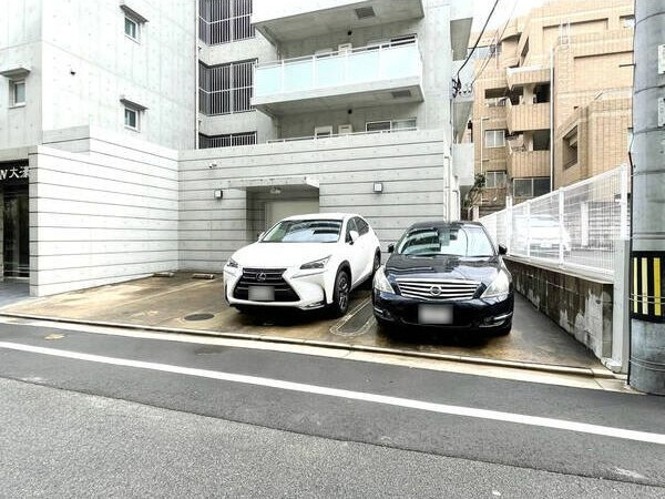THE GARDEN 大濠の駐車場