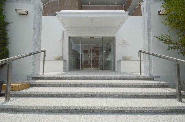 SOCIETY　KAKINOKIZAKA　ANNEXのエントランス