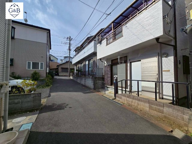 さいたま市中央区鈴谷7丁目の前面道路含む現地写真