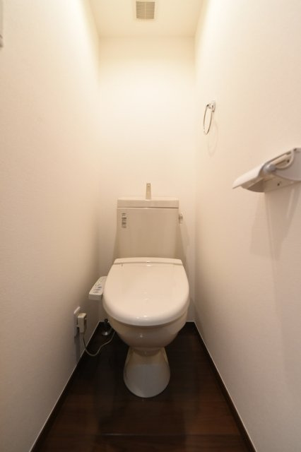 中野区東中野５丁目のアパートのトイレ