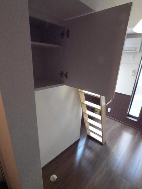 中野区東中野５丁目のアパート