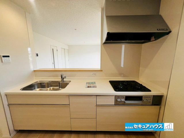 【今からご案内可能】日進市香久山　全3棟のキッチン|【キッチン】
◆同時にたくさんの料理が調理できる。「焼く・蒸す・煮る」の工程を同時進行で進めることができるので、料理を素早く作ることができます。育児でバタバタ忙しいママに嬉しい♪