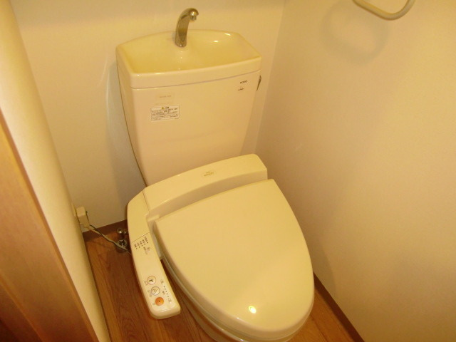 カーサ六甲友田町のトイレ