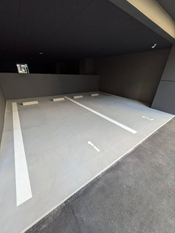 S-RESIDENCE大手門awesomeの駐車場
