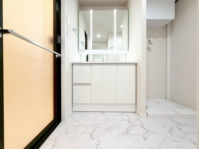 【独立洗面台】