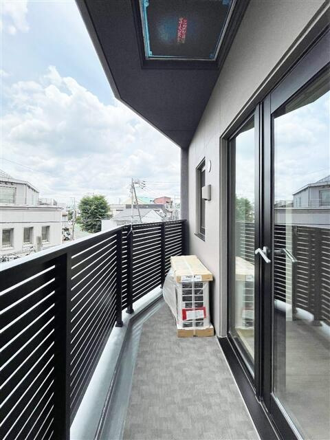 S-RESIDENCE駒沢大学駅前のバルコニー