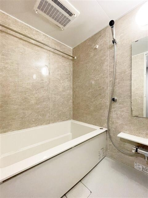 S-RESIDENCE駒沢大学駅前の浴室
