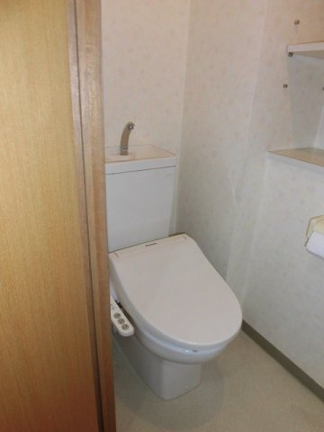 大阪市中央区農人橋１丁目の賃貸マンションのトイレ