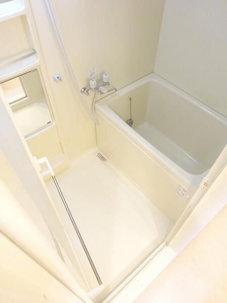 REV・CLOSEの浴室