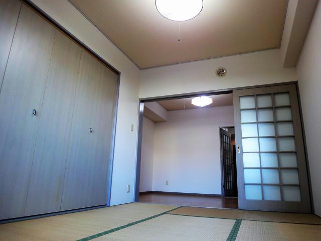 ヴィラ第壹番館の和室