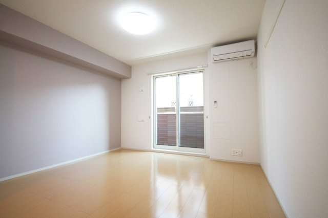 アティレ　ジャンの居間・リビング|こちらのリビングで趣味の時間をお楽しみください