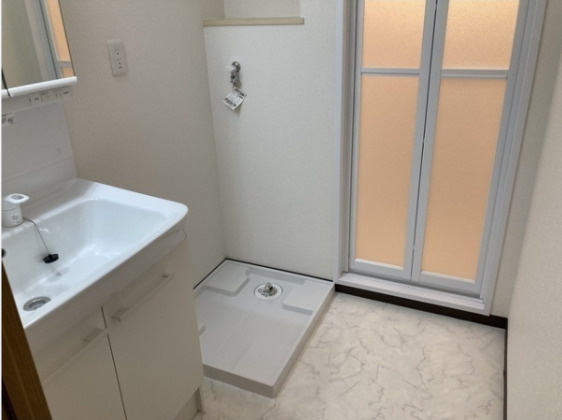 五反山ヒルズ　オートロック　駐輪場無料　南向きの洗面所