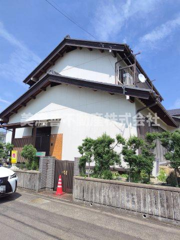６６４１２　各務原市那加前野町三丁目中古戸建ての外観