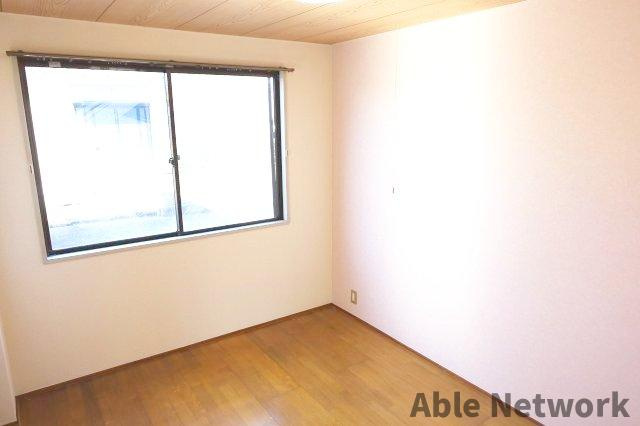 平泉スクールマンションの居間・リビング|ＤＫ８帖