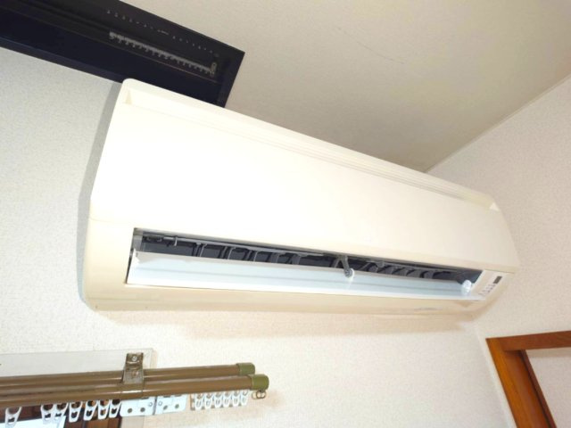 平泉スクールマンションの玄関