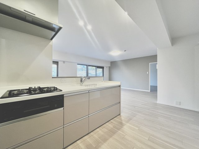 夙川台サンハイツD棟の玄関