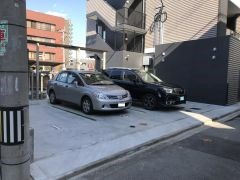 アイクリエイトの駐車場