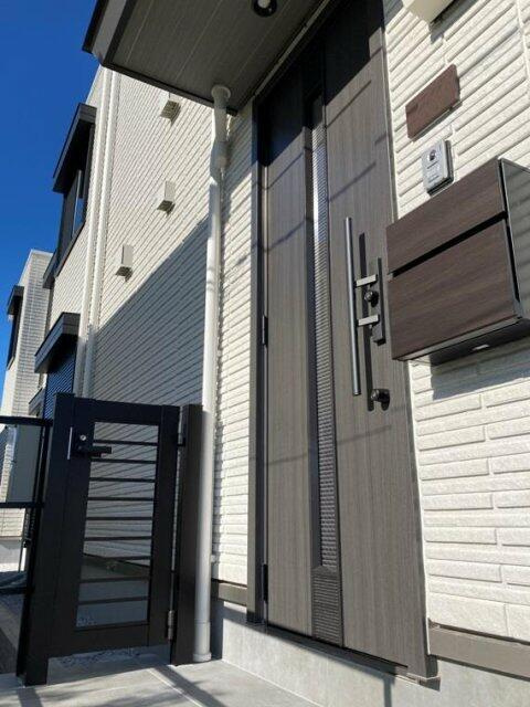 ｖｉｌｌａｇｅ　ｆｏｒｅｓｔ　自由が丘のエントランス| 