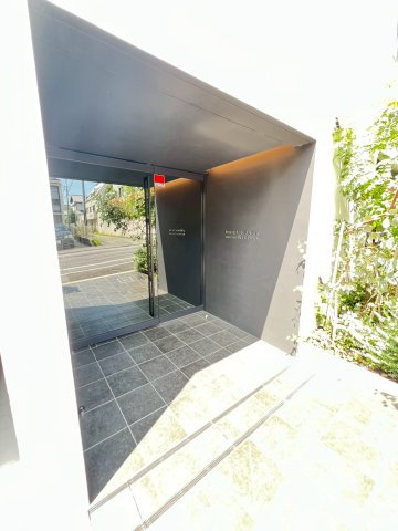 アーバンパーク下北沢のエントランス