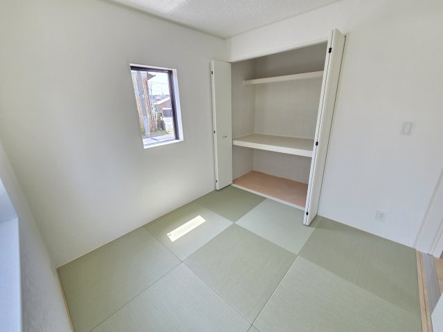 新築　桐生市境野町第7　1号棟　Cradle Gardenの和室|現地写真　リビング横の和室です。居室、お子様のプレイルーム、客間など様々な使い方ができますね！