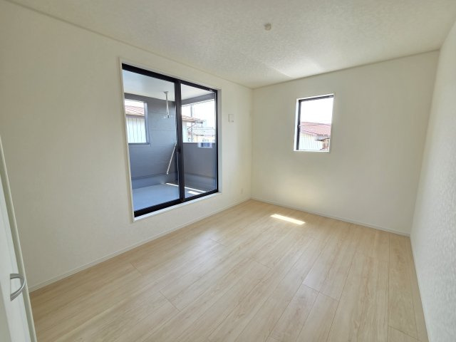 新築　桐生市境野町第7　1号棟　Cradle Gardenの洋室|現地写真　全居室収納付きなのでお部屋が片付きますね！