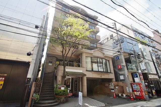 アーバンビラ大名の外観