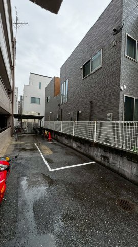アーベイン南庄の駐車場