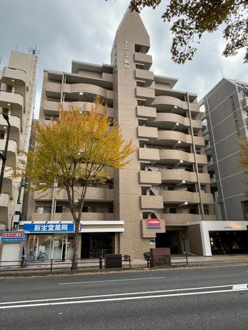 アーベイン秋山の外観