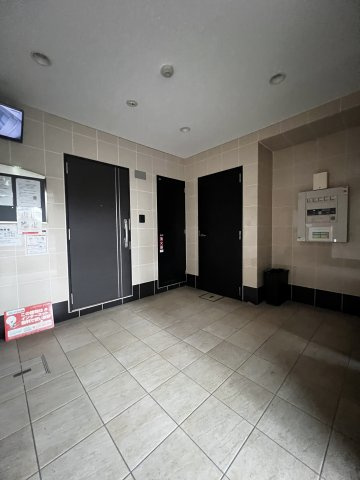 アイティーオー元町 のロビー