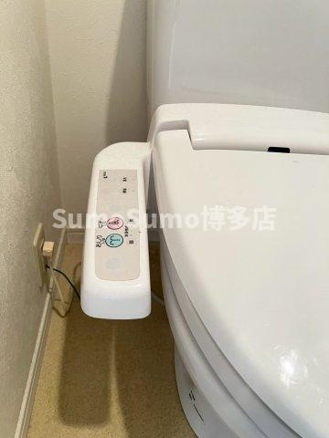 アイ・セレブ箱崎浪漫邸のトイレ