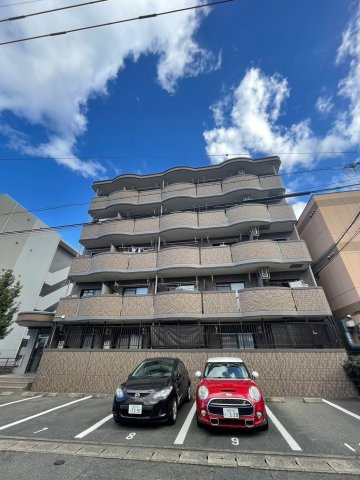 アヴァンティ野間2の外観