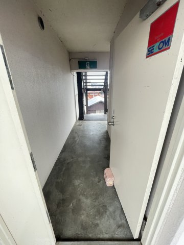 想定年間賃料2,067.6万　想定利回り10.33％　鉄筋コンクリート造のその他共用部分