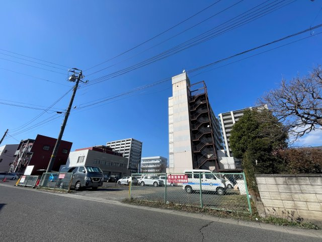 想定年間賃料2,067.6万　想定利回り10.33％　鉄筋コンクリート造の周辺