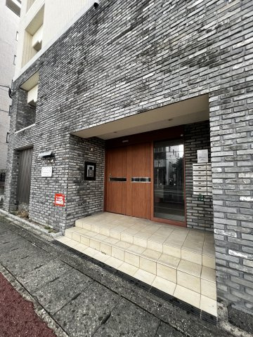 アイティーオー元町 のエントランス