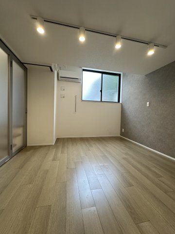 アイリス渋谷の洋室