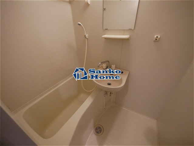 スカイコートお茶の水女子大前第２の浴室