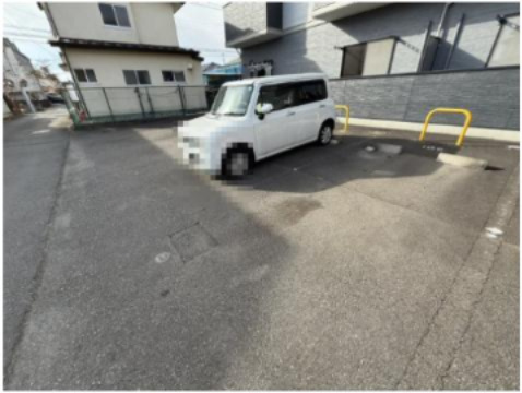 キャッスルエイトの駐車場