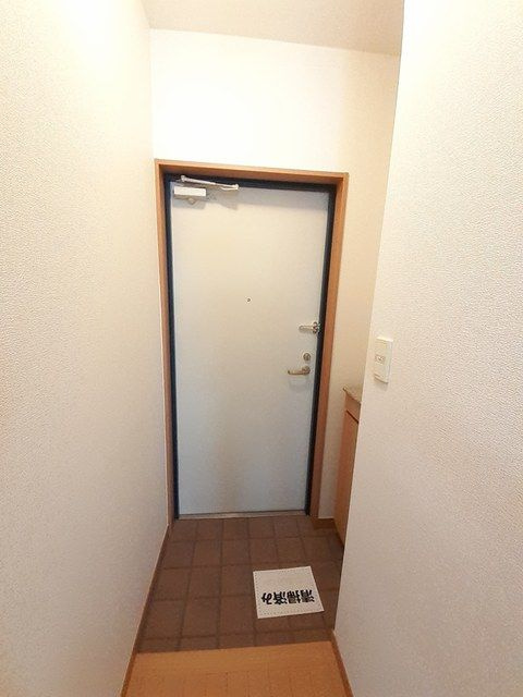 サンリット三好の玄関