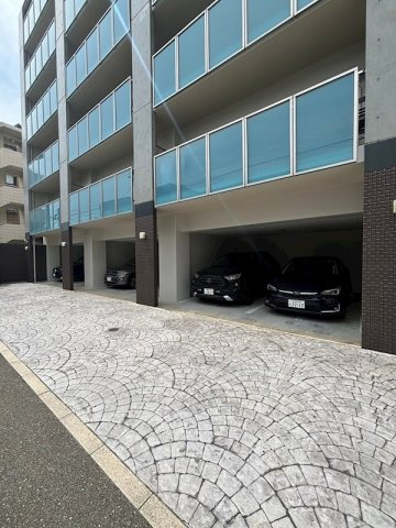 アイリーフ大楠 の駐車場