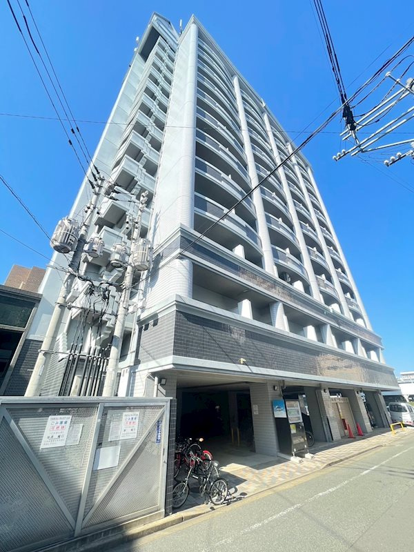Totsu Residence Hakata East