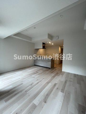 Urban Breeze 恵比寿の居間・リビング