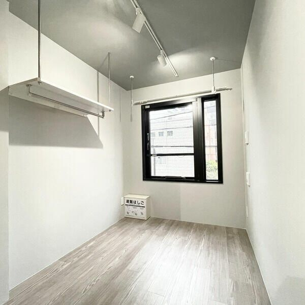 プランドール浅草の居間・リビング