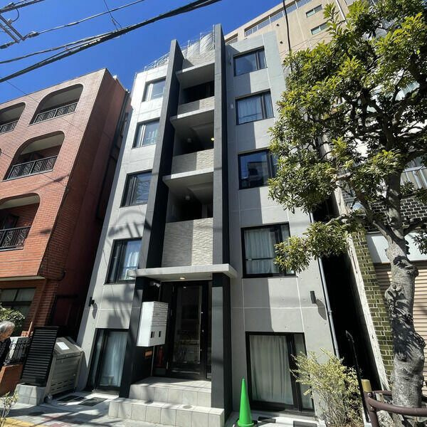 プランドール浅草の外観