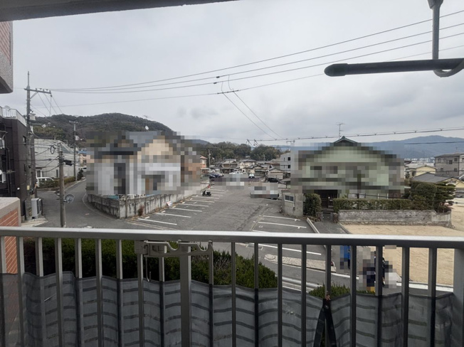 【バルコニー】