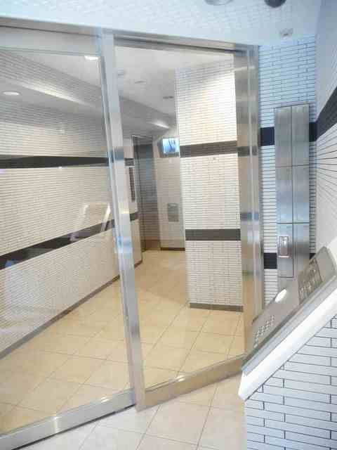 エムズシャングリラのエントランス