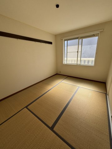 シャトレヴェールA棟の和室