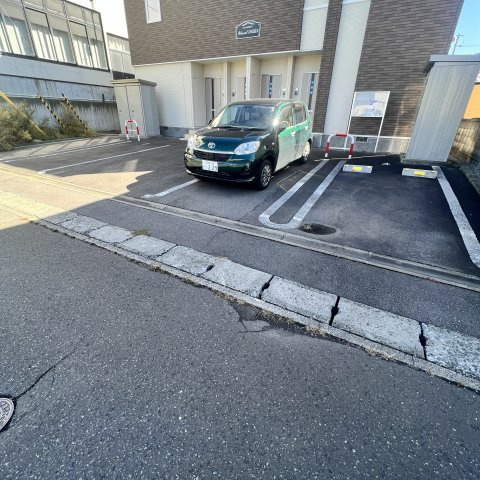 Ｖｅｓｓｅｌ　ＨｉｌｌｓⅡの駐車場